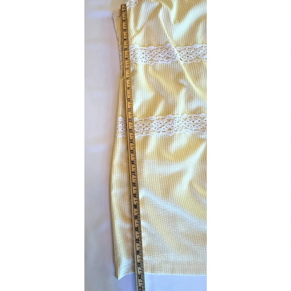 London Times Yellow Seersucker Dress Size 8 Sleeveless Lace Detail Shift Resort - Picture 6 of 8